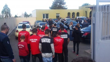 Ursoi, condus pe ultimul drum! La necropsie s-a stabilit că nu a consumat alcool. A lăsat un CD cu melodii de jale pentru fosta iubită