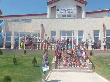 Şcoala de vară de la Tuzla a fost un succes! 70 de copii s-au distrat pe cinste