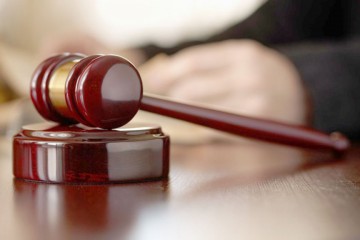 Magistraţii, pronunţare în cazul unui individ acuzat că a ameninţat un poliţist: „Nu a fost el”