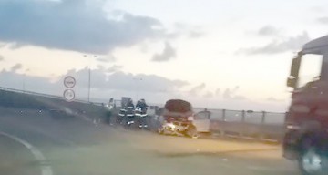 Accident GRAV la ieşire de pe A4, în sensul giratoriu