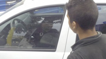 Hoţ din autoturisme, PRINS de oamenii legii