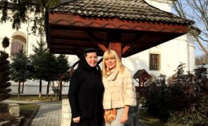 Elena Udrea a PĂRĂSIT Bucureștiul