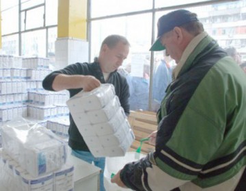 Serviciul de Asistenţă Socială îşi face stocul de alimente pentru iarnă
