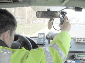 ÎN TRAFIC. Doi constănţeni s-au ales cu dosare penale
