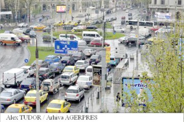 Sute de autoturisme electrice şi hibrid, vândute în România