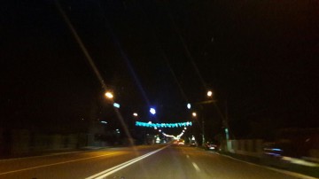 Se apropie sărbătorile de iarnă!? Pe DN 3 au apărut deja ghirlandele luminoase