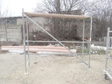 Două persoane au căzut de pe schelă în Agigea!