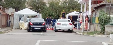 Nuntă ţigănească la Constanţa! Şi-au întins corturile în STRADĂ!