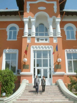 Continuă judecata în cazul angajatei Primăriei Medgidia