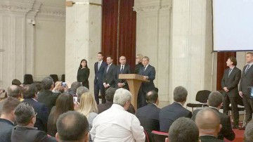 Cioloş: Ideea de a mări salariile e un lucru necesar, dar…