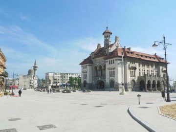 Bacău şi Constanţa se bat pentru titlul de Capitala Tineretului din România
