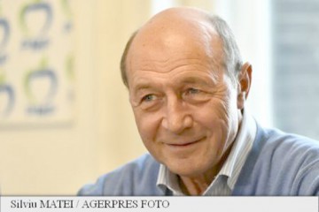 Băsescu: Voi vota cu Maia Sandu