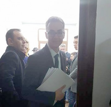 USR a depus listele parţiale pentru parlamentare