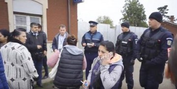 Zeci de călători CFR frauduloși, prinși de polițiști!