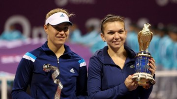 Simona Halep - Angelique Kerber 4-6, 2-6 la Turneul Campioanelor 2016. Meci decisiv cu Dominika Cibulkova