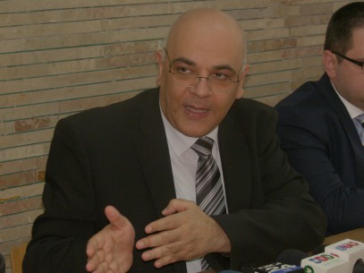 Arafat îi cere lui Căpăţână să nu mai trimită bolnavii internaţi să cumpere medicamente Arafat îi cere lui Căpăţână să nu mai trimită bolnavii internaţi să cumpere medicamente