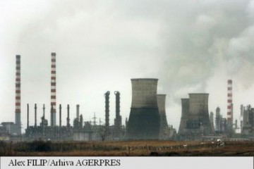 Lukoil este de acord cu propunerea OPEC privind reducerea producţiei de petrol