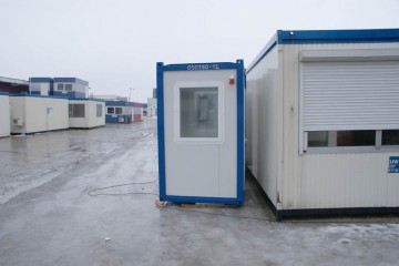 Primăria se apucă de reparat cabinele destinate agenţilor de pază