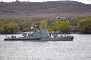 Antrenamente ale navelor militare fluviale