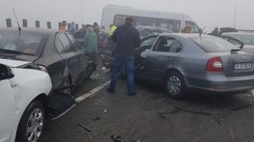 11 șoferi implicați în accidentul carambol de pe A2 din 5 noiembrie, puși sub urmărire penală