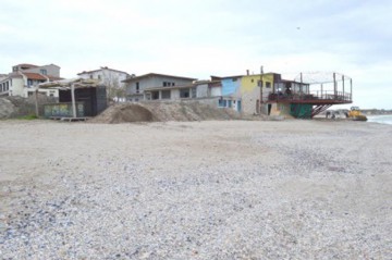 Inspector Antifraudă, cu afaceri în Mamaia şi Vama Veche, AMENDAT!