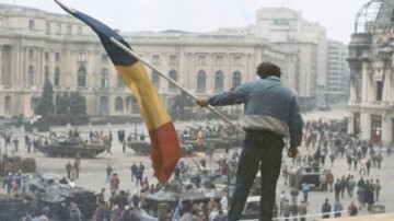 Nereguli grave: mii de cartele de călătorie, eliberate pentru aşa-zişi revoluţionari