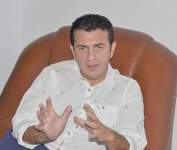 Palaz îl provoacă pe Iohannis să demareze şi un referendum referitor la unirea cu Basarabia