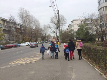 Se cer alveole pentru autobuzele RATC! Şoferii s-au săturat să aştepte minute în şir în staţii!