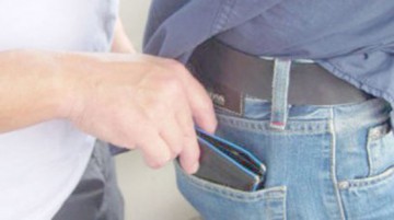 Hoţul de buzunare din RATC, reţinut de poliţişti