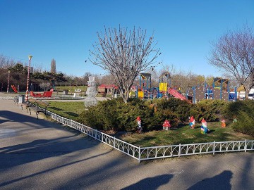 Festivalul iernii, tărâmul magic din Constanţa, unde personajele preferate ale copiilor vor anima Parcul Tăbăcăriei