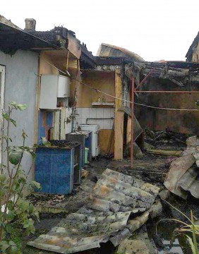 Un scriitor, legat sufleteşte de oraşul Constanţa, a rămas fără locuinţă în urma unui incendiu