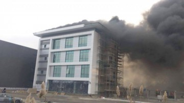 Incendiul de la Centrul de Afaceri Năvodari: Primăria nu comentează nimic, nici măcar pierderea fondurilor europene