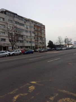 Fără instalații și decorațiuni, trei dintre arterele principale din Constanța zac în beznă