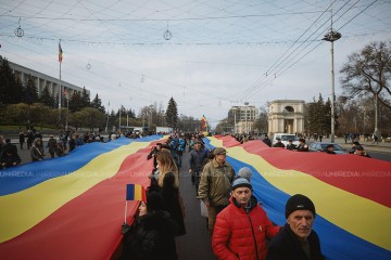 Tricolor de un kilometru la Chișinău!