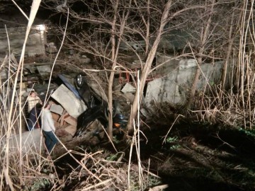 O maşină a căzut de pe podul IPMC - VIDEO!