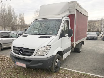 Autoutilitară Mercedes furată din Italia, descoperită în Constanţa