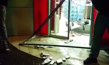 Doi indivizi cu cagule au încercat să jefuiască un exchange din Mangalia