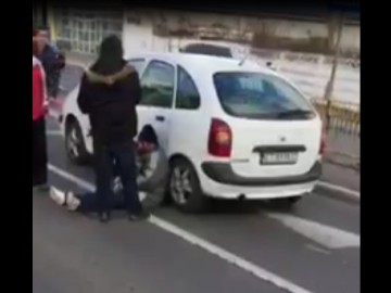 Pieton, lovit de o mașină în zona Doraly-Video