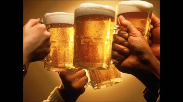 Un pub din Constanța oferă bere gratis celor care votează
