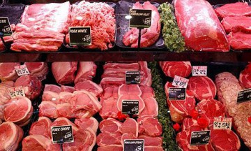 Tone de produse alimentare, confiscate de inspectorii DSV Constanța