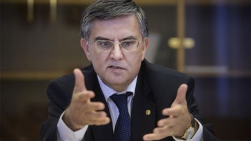 Mircea Dumitru, ministrul Educaţiei, a aprobat constituirea Consiliului de Etică şi Management Universitar
