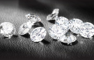 Faceţi cadou diamante? Iată cum să vă feriţi de 