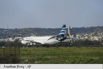 Avion deturnat în Malta. Pasagerii au fost eliberați, piraţii aerului - arestaţi