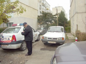 Un recidivist a spart 5 maşini parcate într-un cartier din Constanţa!