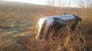 S-a răsturnat cu maşina la ieşire din Murfatlar