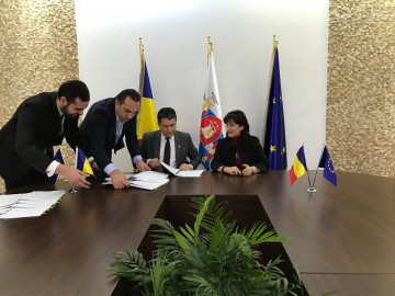 Primăria Constanţa a semnat contractul cu BERD:100 de milioane de lei pentru autobuze noi