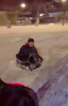 INCONŞTIENŢĂ la cote MAXIME! Adrenalină pe gheaţă, la Aqua Magic! VIDEO