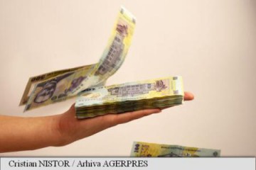 Principalele facilități fiscale valabile de la 1 ianuarie: reducerea TVA la 19%, eliminarea supraaccizei la carburanți și a taxei pe stâlp