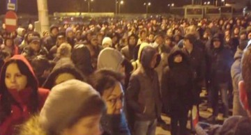 Protest în Capitală, împotriva graţierii: „DNA să vină să vă ia”