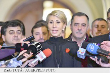 Turcan: Îl invit pe ministrul Justiţiei la grupurile PNL pentru discuţii pe graţiere